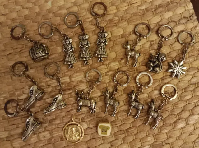 lot porte clés anciens et modernes