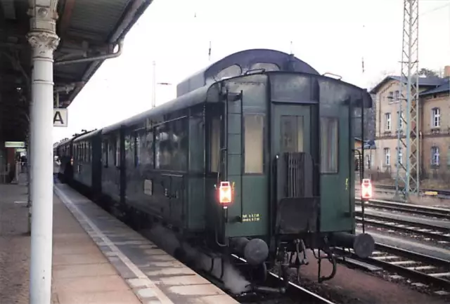Foto Gepäckwagen hist. Personenzug DB AG Bf Wannsee 12/1999 10x15cm V3508f