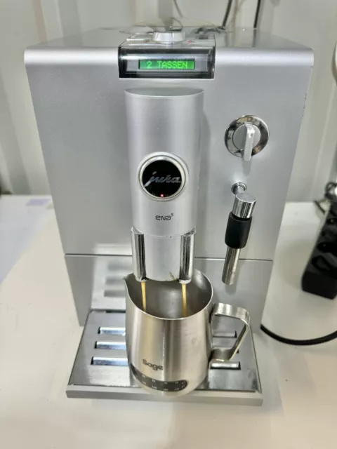 Jura Ena 5 Kaffeevollautomat Kaffeemaschine gebraucht in weiß