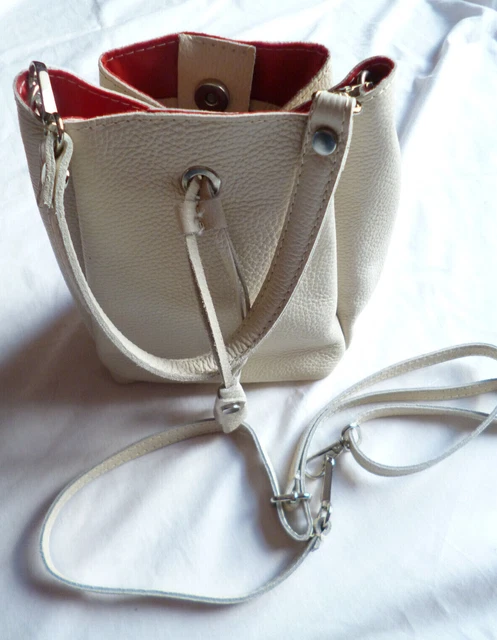 Petit sac sales a main synonyme