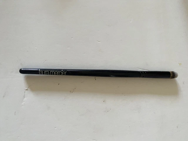Laura Mercier Paint the Town Luxe Brush Collection Clasy Smudge Brush NWOB