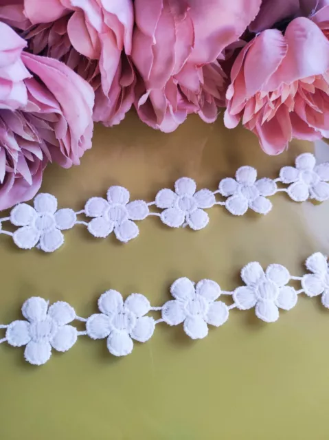 1yard beautiful White Lace Trim 2.8cm wide