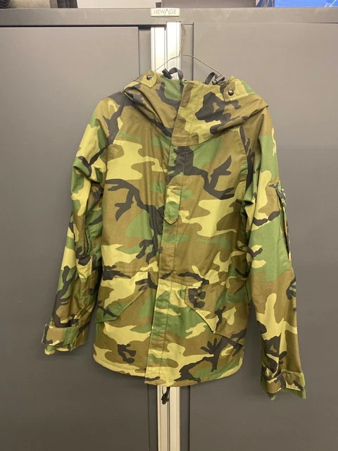 Military Issue Desert Gore-Tex Jacket Cold/Wet Weather Small-Regular