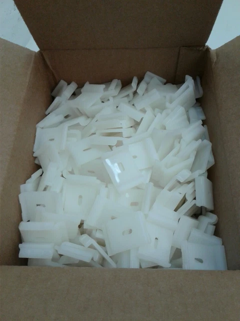 Maid-Rite FCS500F Flush Mount Wall Clips For SnapBoard Mouldings Case Of 500