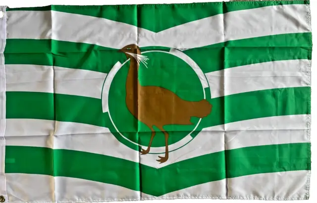 WILTSHIRE  3ft x 2ft - 90cm x 60cm county flag, eyelets polyester  NEW