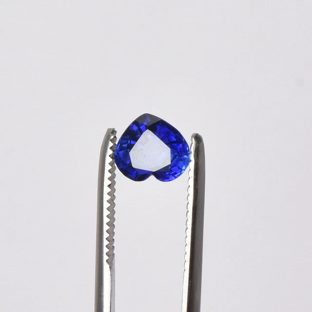 Saphir Blanc Naturel De Ceylan Cœur Taillé - Qualité AA++ - 9x9x5 Mm