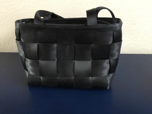 Harveys SeatBelt Bag Black Seat Belt Handbag 12"