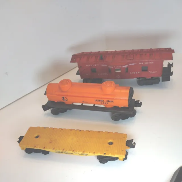 Lionel Caboose Chemical Tanker Flat Freight Train Cars O Scale Lot of 3