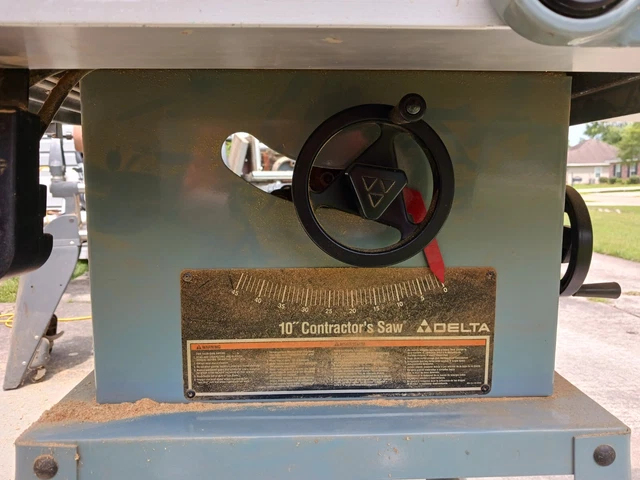 Delta 10" Contractor Table Saw