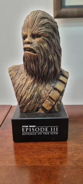 Star Wars: Revenge Of The Sith (2005) Chewbacca Bust Crew Gift