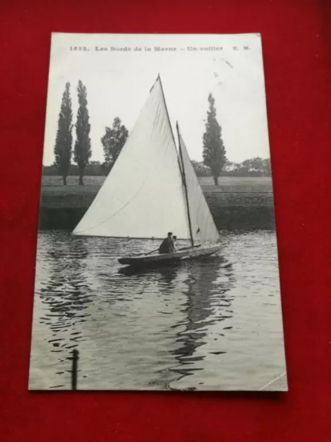 CPA 94 St Maur - Les Bords de la Marne - Un Voilier