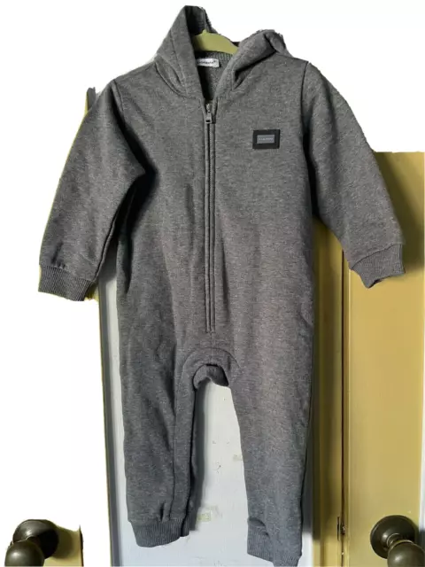 DOLCE & GABBANA BABY ROMPER 9-12MO wHOOD ZIPPER SNAP CROTCH GREY LG SLEEVE PANTS