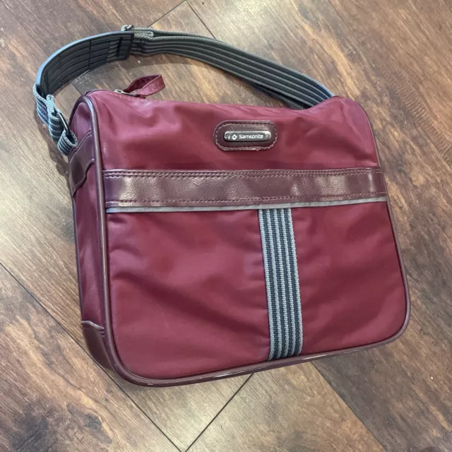 Vintage Samsonite CarryPack 22 Carry Pack On Maroon Nylon Bag Luggage Clean