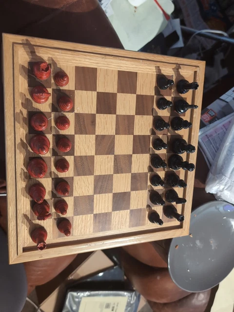 red-black-metal-chess-set-wooden-board-15-00-picclick-uk