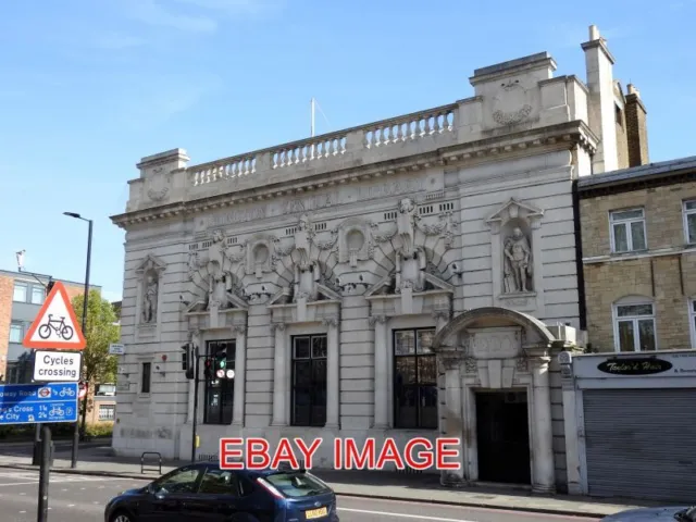 Photo  Islington Islington Central Library  Holloway Road  London. Designed By H