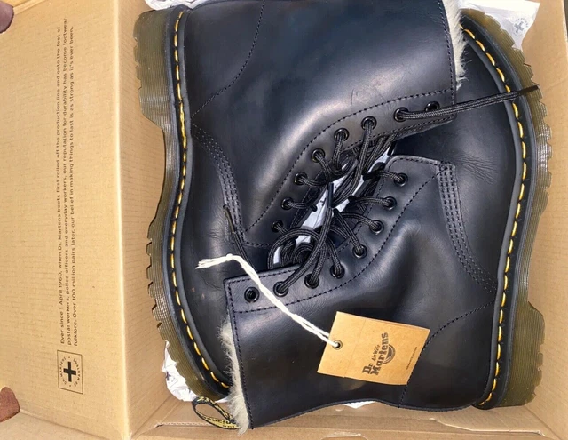 Dr. Martens 1460 Women's Faux Fur Lined Lace Up Boots Us Size 11 Good Condition