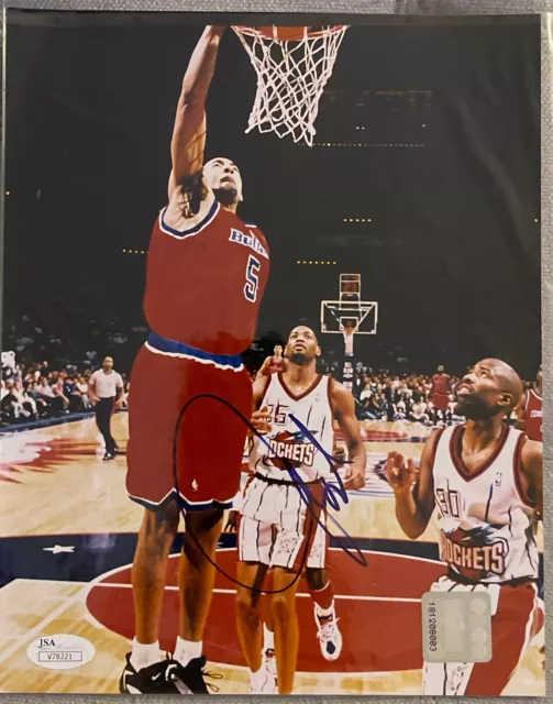 Juwan Howard Autographed 8x10 Photo with JSA COA!