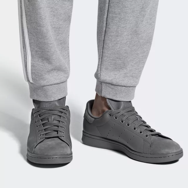 Entrenadores Nubuck Adidas Originals Stan Smith para Hombre Cuero Gris TALLA 4 4.5 5