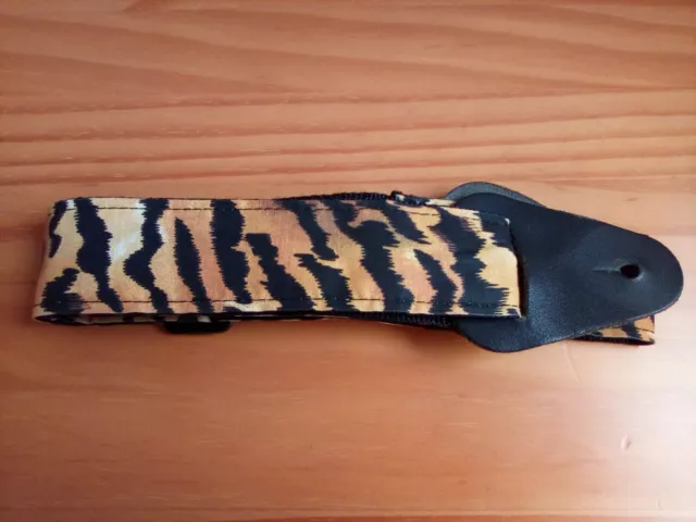 Guitar Strap Leopard Style - VGC