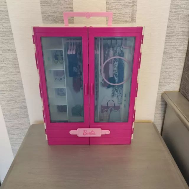 Barbie Wardrobe And Car