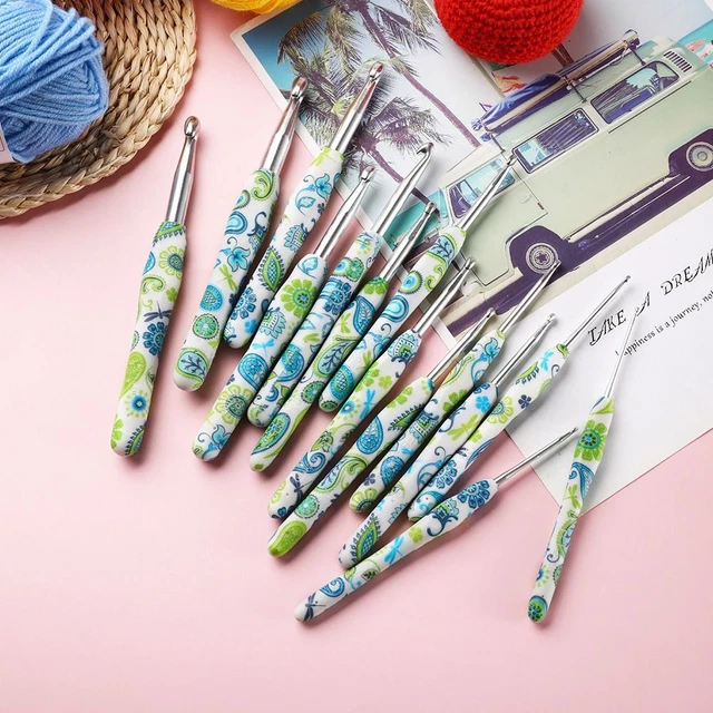 Ergonomic Grip Crochet Hooks Cashew Flower Knitting Needles  Women Gift