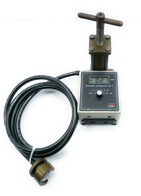 MATRE PRESSURE CALIBRATOR (TRT2) Digital Pressure Gauge 230 V AC, 50 ...
