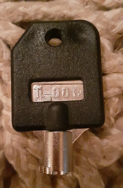T-006 BLACK vending key fits multiple machines 1-800,LYPC,V-line NEW