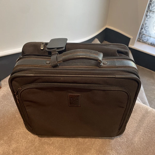 LONGCHAMP BOXFORD WHEELED Cabin Suitcase perfect for short trips