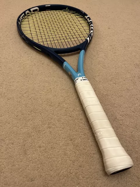 Head Instinct Team 2021 (Grip 1), aufgereiht mit Babolat RPM Blast Hybrid 2