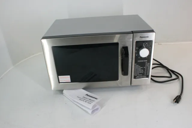 Solwave Space Saver Stainless Steel Heavy-Duty Commercial Microwave with  USB Port - 120V, 1200W