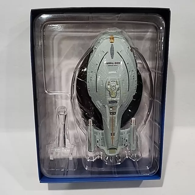 Star Trek Starship Collection #6 USS Voyager NCC-74656 Model Eaglemoss