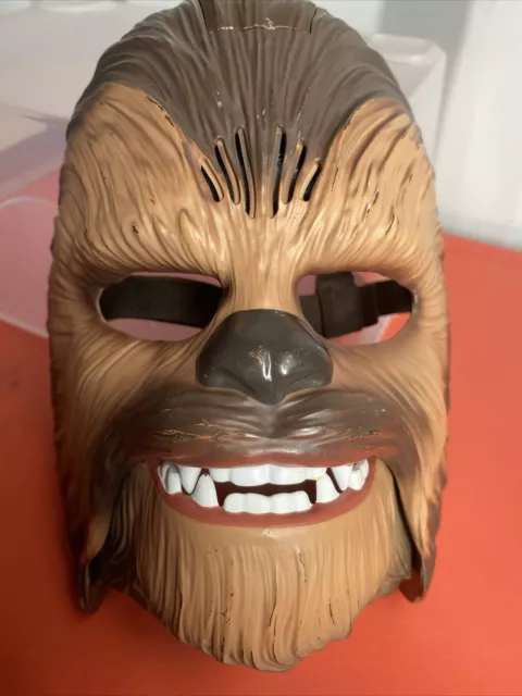 Star Wars Chewbacca Talking Electronic Mask Hasbro 2015 Disney Toy.  B385