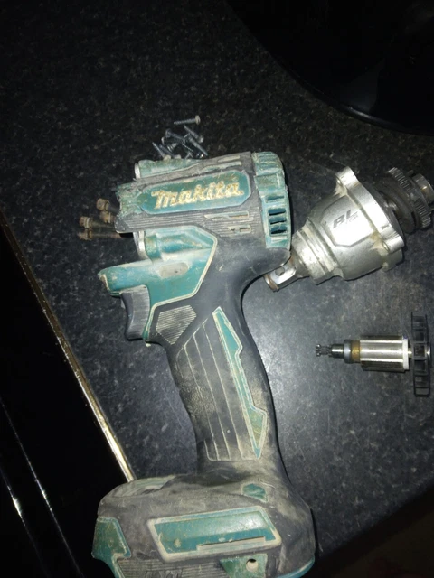 makita dtw300z cordless impact wrench spares or repairs