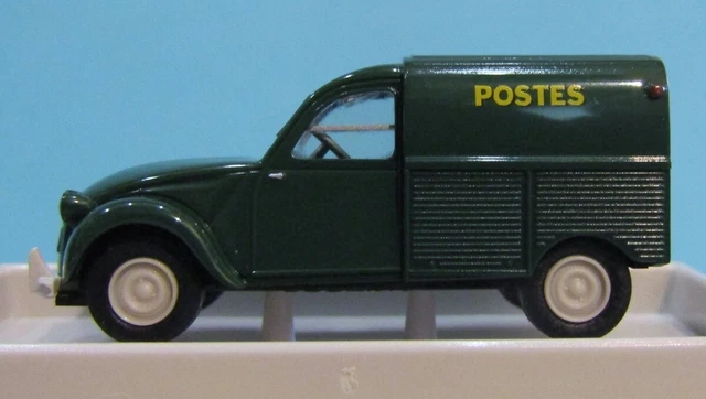 1/43 CITROËN 2CV La Poste & Diorama Facteur Véhicules Utilitaires 1/43 CITROËN 2CV La Poste & Diorama Facteur Véhicules Utilitaires