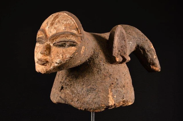 19790 African Old Mambila Mask / Mask Cameroon