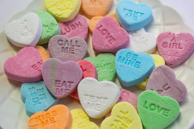 Aussie Conversation Hearts  - 2kg - Old School Lollies - Assorted Colours