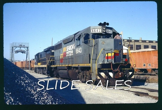 Orig. Slide Seaboard System 6643 GP40-2 Portsmouth, VA on 3-86