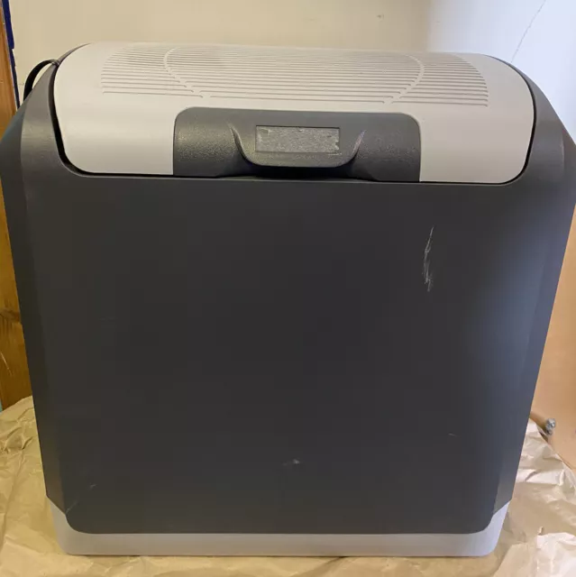 Halfords 24 sales litre cool box