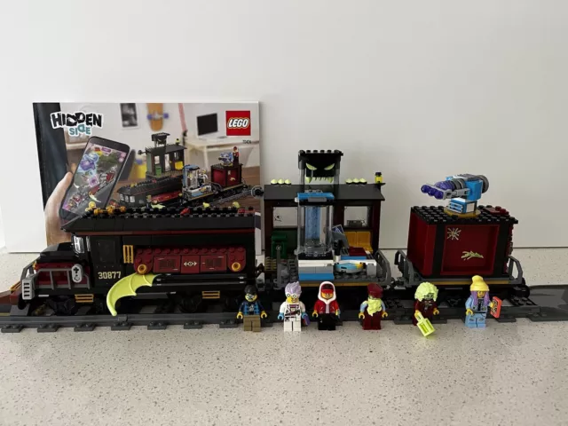 Lego Hidden Side Ghost Train Express 70424 Complete Set