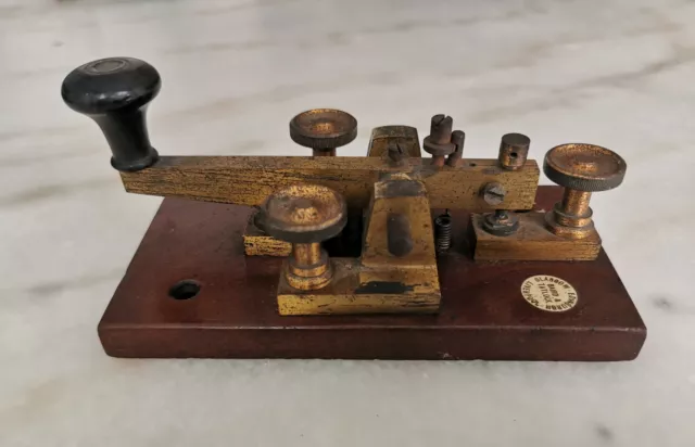 Antica chiave Morse modello Baird e Tatlock 1056
