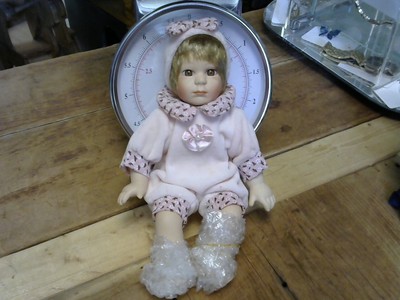 EMERALD PORCELAIN DOLL COLLECTION w/ COA