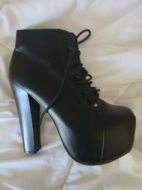 Glaze Lace-Up Platform Ankle Boots women size 7 Black Goth Witch Grunge