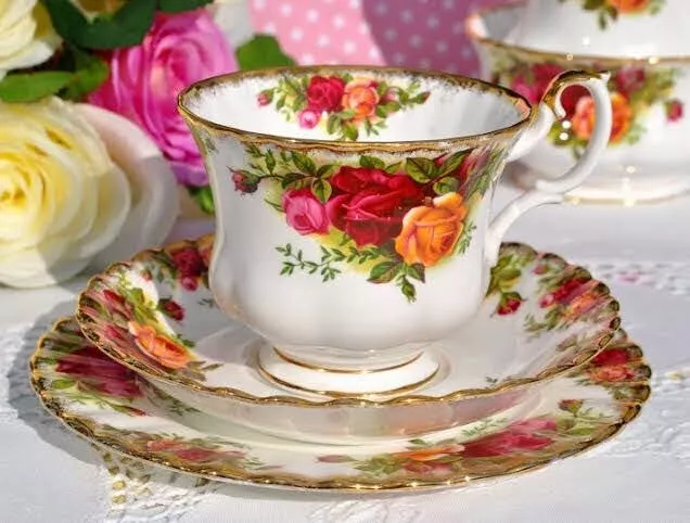 Royal Albert Old Country Roses Trio English Fine Bone China Cup Saucer Plate