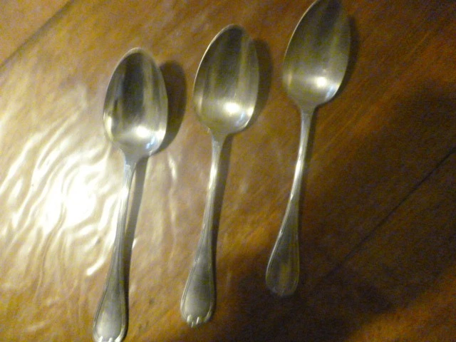Lot De 6 Grandes Cuillères Christofle Modèle Ruban Croisé – Métal Argenté