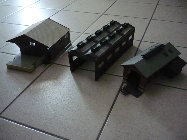 POLA N MAQUETTE Hangar A Locomotive 210 A Monter Train Electrique Neuf