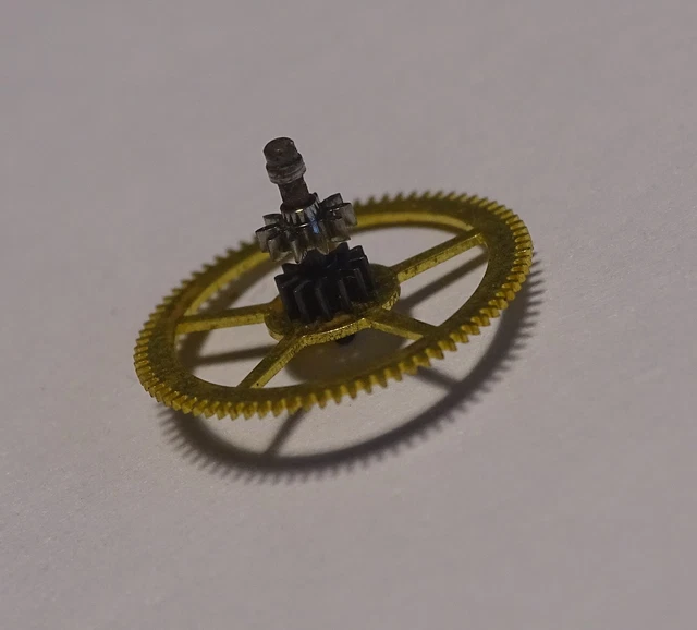 PIECE HORLOGERIE MONTRE HP 10 1/2 90 PIGNON CANON HAUTEUR 2.40 mm