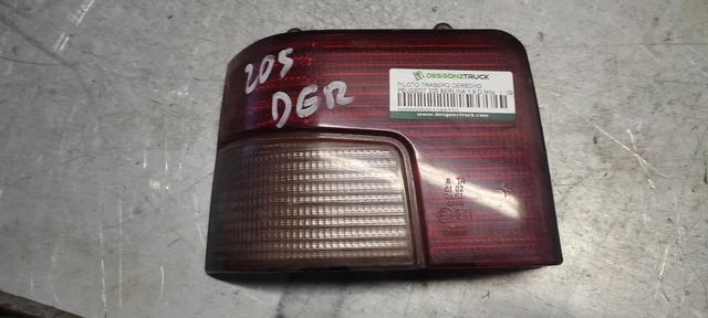 Feu Arrière Droit Pour PEUGEOT 205 BERLINA 1.1 1983 - Pièce D'occasion - Réf. Gemo1930