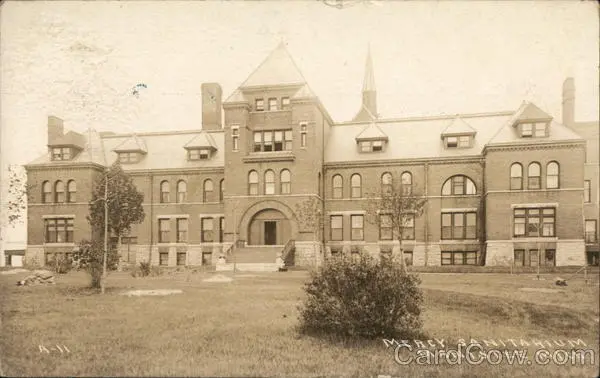 1922 RPPC Manistee,MI Mercy Sanitarium Michigan KRUXO Real Photo Post Card