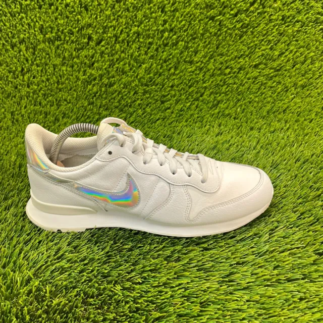 Nike Internationalist SE Womens Size 9.5 White Athletic Shoe Sneakers CQ5427-100