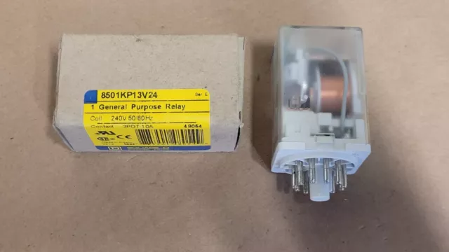 New Square D 8501KP13V24 General Purpose 240v Relay V3-RW